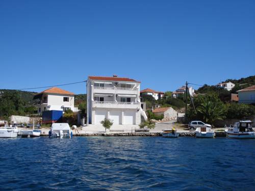 Vinisce Croacia Código promocional habitación hotel Booking.com